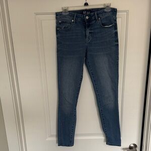 GAP Women's Classic Blue Skinny Jeans